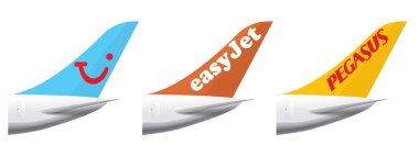 TUI Almanya, Türk Pegasus Havayolları ve İngiliz Easyjet Havayolları uçakları. Editör kullanımı için.