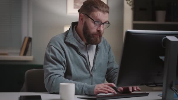 Mature Bearded Man Suffering Heartache While Working Computer Heart Desease — Stock video