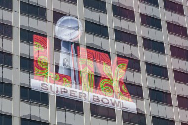 New Orleans, LA, ABD - 7 Şubat 2025: Super Bowl LIX tabelası Kanal Caddesi 'ndeki Amerikan Futbol Şampiyonası maçının tanıtımı