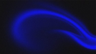 Soyut arkaplan taneli dokusu. Duvar kağıdı. mavi gradyan karışık yatay arkaplan