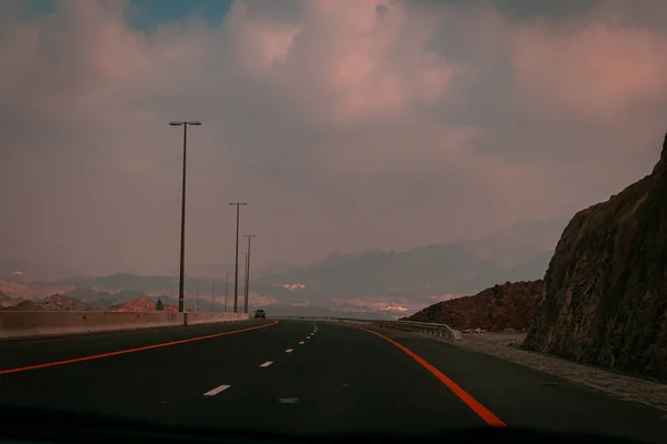 Khorfakkan Carretera Montaña Señal Tráfico — Foto de Stock
