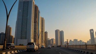 Sharjah, uae-june, 2022: Sahildeki modern binalar