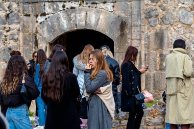 Kudüs İsrail 'in 21 Şubat 2019' da öğleden sonra Reims sokaklarında yürüyen bilinmeyen insanların görüntüsü