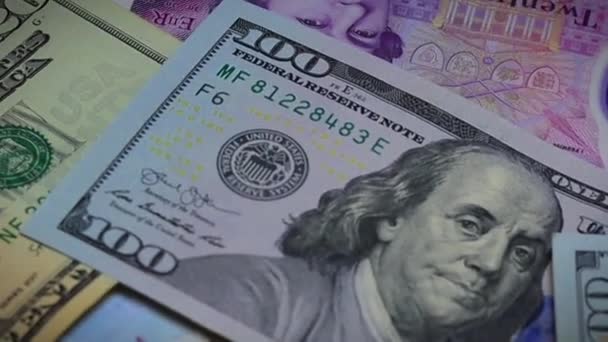 ユーロ紙幣と硬貨 ビットコイン付きドル紙幣 ビットコイン付きディルハム — ストック動画