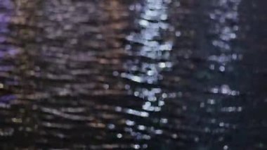 Çağdaş Gelecek Müzesi 'nin bir parçası olarak tavan ve duvarlarda Arapça kaligrafi. Yüksek kalite 4K görüntü. Yüksek kalite 4k görüntü