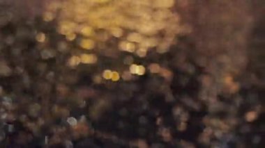 Çağdaş Gelecek Müzesi 'nin bir parçası olarak tavan ve duvarlarda Arapça kaligrafi. Yüksek kalite 4K görüntü. Yüksek kalite 4k görüntü