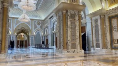 Abu Dabi, UA- 25062023: Watan al Qasr, başkanlık sarayı. Yüksek kalite 4k görüntü