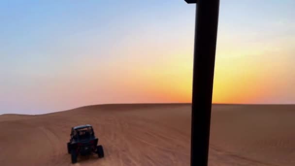 Sabbia Estrema Passeggino Nel Deserto Tramonto Nel Deserto Filmati Alta — Video Stock