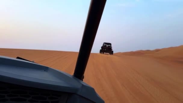 Montar Arena Extrema Paseo Buggy Desierto Puesta Sol Del Desierto — Vídeos de Stock