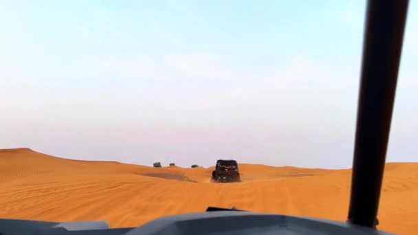 Ekstremalna Jazda Piasku Przejażdżka Powozem Pustyni Pustynny Zachód Słońca Wysokiej — Wideo stockowe