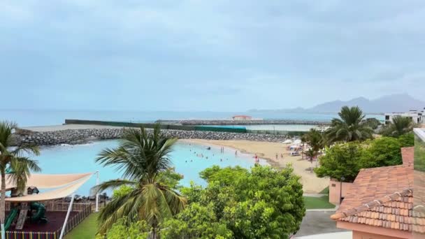Uitzicht Vanaf Het Balkon Van Het Hotel Naar Zee Het — Stockvideo