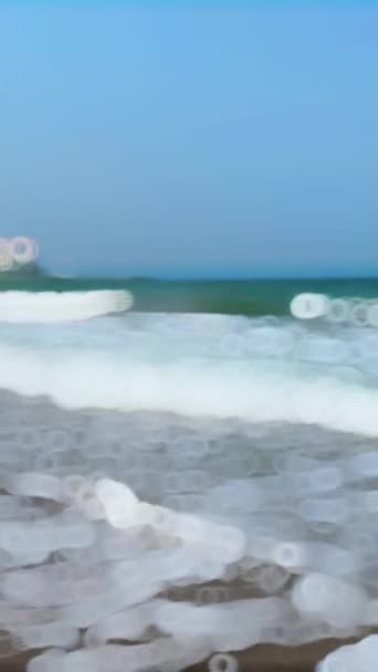 Море Пляжами Голубым Небом Высококачественные Кадры — стоковое видео