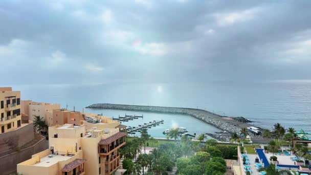 Widok Balkonu Hotelowego Morza Terytorium Hotelu Krajobraz Hotelu Morzem Promieni — Wideo stockowe