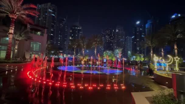 Noční Pohled Dubaj Marina Pěší Zóna Vysoké Budovy Světlo Noci — Stock video