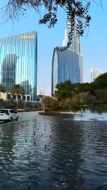 Air Mancur Kota Pemandangan Kota Pada Siang Hari Sinar Matahari — Stok Video