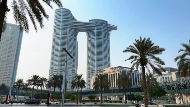 Uitzicht Stad Dubai Moderne Stad Blauwe Lucht Met Hoge Gebouwen — Stockvideo