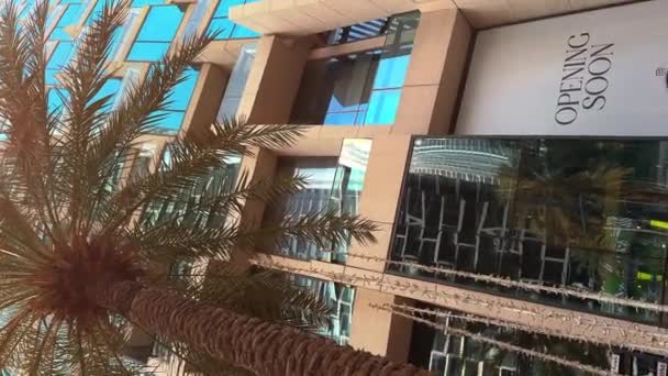 Dubai Stadt Stadtbild Tagsüber Wolkenkratzer Mit Blauem Himmel Tagsüber Burj — Stockvideo