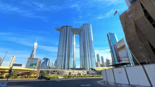 Dubaj Město Exteriér Během Dne Moderní Město Vysoké Budovy Modrou — Stock video