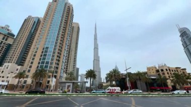 Dubai, uae - 03242024: Dubai 'deki en yüksek bina olan Burj Khalifa' nın manzarası, uae on mart