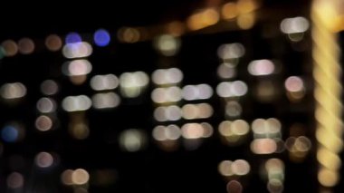 Işığın soyut bokeh arkaplanı, ışık sızıntısı arka plan animasyon stok görüntülerini etkiler. Mercek ışığı etrafta yanıp sönüyor ve soyut bir arka plan animasyonu oluşturuyor. 4K 'de klasik ışık sızıntısı, sarı Horizon klas ışık sızıntısı. Yüksek kalite 
