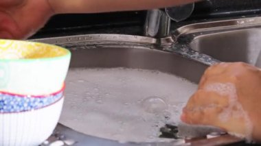 Mutfakta yemek pişirme süreci