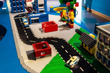 Dubai, UA- 06122024 Legoland Dubai parkları, eğlence parkları. Yüksek kalite 4k görüntü