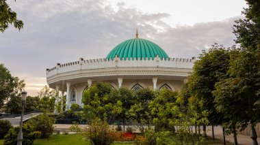 Taşkent, Özbekistan - 092024: Taşkent şehir manzarası. Yüksek kalite fotoğraf