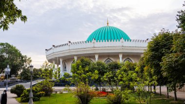 Taşkent, Özbekistan - 092024: Taşkent şehir manzarası. Yüksek kalite fotoğraf