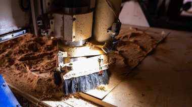 Makine Aletleri Endüstriyel Atölyesi Girişim Ağaç İşleme Tahta Plankları. Yüksek kalite fotoğraf