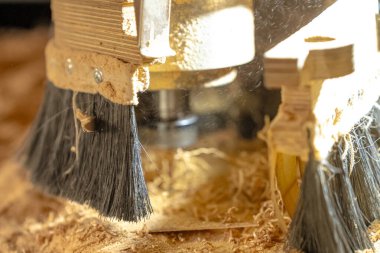 Makine Aletleri Endüstriyel Atölyesi Girişim Ağaç İşleme Tahta Plankları. Yüksek kalite fotoğraf