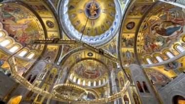 Saint Sava Katedrali ve mimarisi ve iç mimarisi