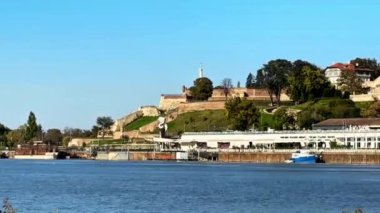 Nehir bekçisi. Dnepropetrovsk 'un eski şehri. Dinyeper.