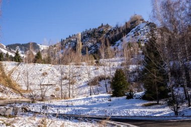 Dağlar, kış tatili. Yüksek kalite fotoğraf