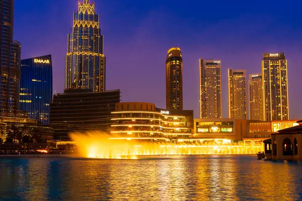 Çeşme şehir manzarası. Yüksek kalite fotoğraf