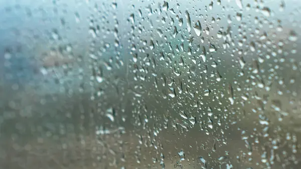 Yağmurlu pencere manzarası. Yüksek kalite fotoğraf