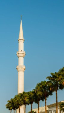 Fujairah 'daki yeni Şeyh Zayed Büyük Camii, Birleşik Arap Emirlikleri. Yüksek kalite fotoğraf