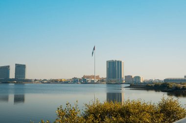 Ras al Khaimah şehir manzaralı, Palm-line kaldırım. Yüksek kalite fotoğraf
