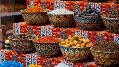 Muscat pazarında baharatlar, Umman. Yüksek kalite fotoğraf