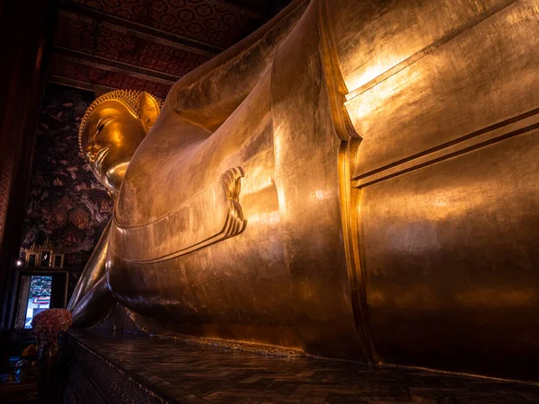 Bangkok Tayland Daki Wat Pho Tapınağında Altın Sarısı Içinde Uzanan — Stok fotoğraf
