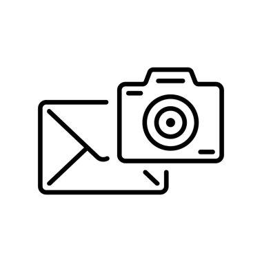 E- posta ve Kamera Satır Simgeleri Dijital Çağ 'da Etkili İletişim ve Resim Paylaşımını Temsil Ediyor