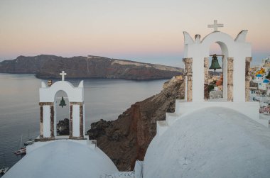 Yunanistan 'ın Santorini kentindeki kalderaya bakın