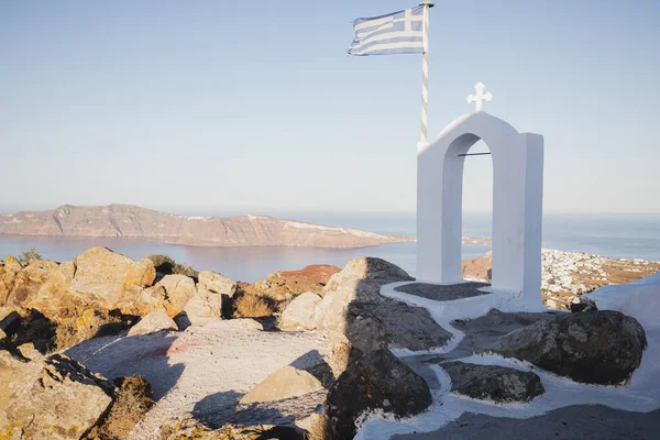 Yunanistan 'ın Santorini kentindeki kalderaya bakın