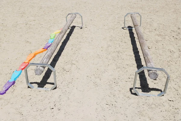 Toon Springstokken Obstakels Barrières Wachten Ruiters Show Jumping Training Paard — Stockfoto