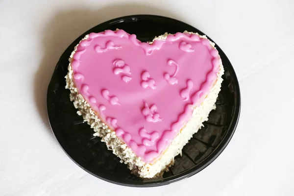 Trendy Hjerteformet Punsjkake Til Valentinsdagen Morsdagen Eller Fødselsdagen Kjærlighetsbudskapet Alltid – stockfoto