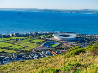 Green Point Parkı, sahil binaları ve stadyum öğleden sonra, Cape Town, Güney Afrika
