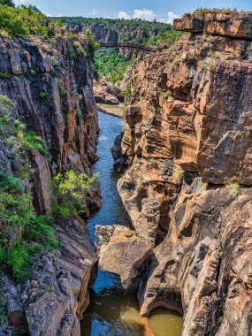 Burke 's Luck Potholes' in yürüme yolları ve köprüler, Panorama Route, Graskop, Mpumalanga, Güney Afrika jeolojik harikaları