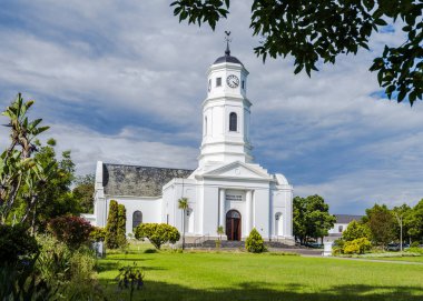 Moederkerk, George, Batı Burnu, Güney Afrika 'da ana kilise olarak bilinen bir Hollanda Reform Kilisesi.