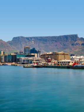 Arka planda Masa Dağı, Güney Afrika manzaralı manzaralı Cape Town şehir manzarası