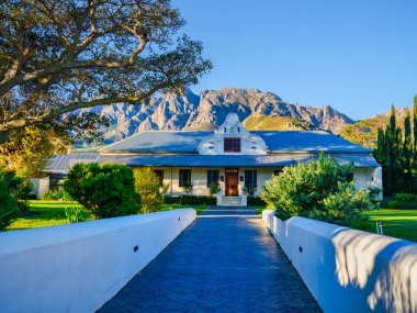 BOSJES Farm, Breedekloof, Western Cape, Güney Afrika 'daki tarihi Cape Dutch malikanesinin mimari unsurlarını gösteren detaylı bir yakın çekim.