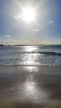 Deniz kıyısının güzel manzarası